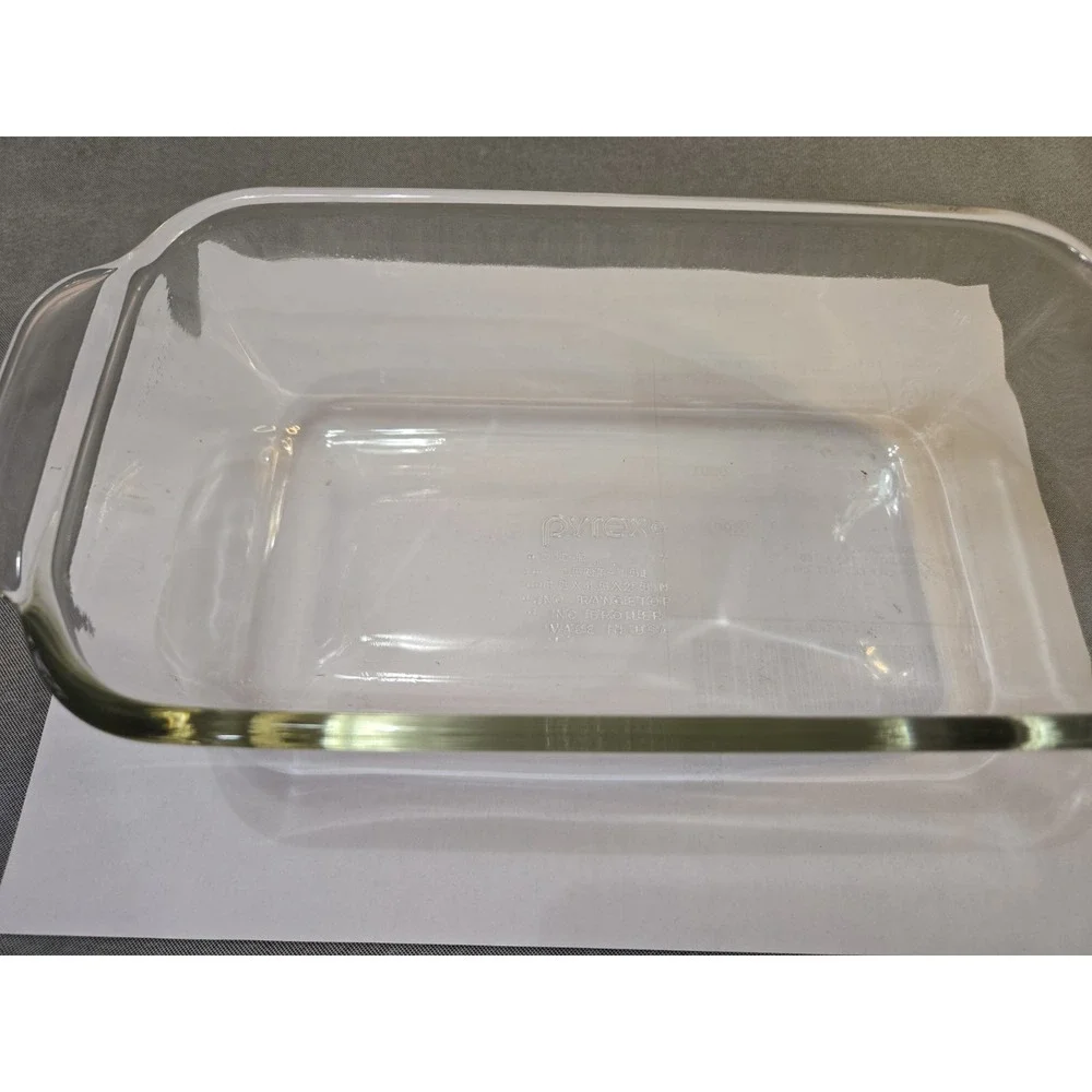 Pyrex Clear Glass Green Tint Loaf Pan  213-R- 1.5QT /1.5L Made In USA